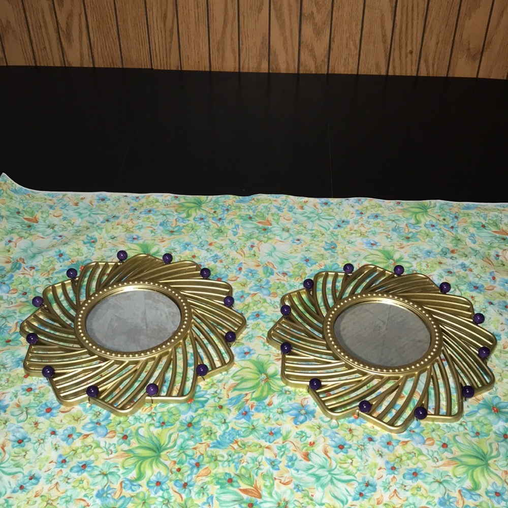 4/$10🌻🌻Beautiful set of gold & purple mirrors